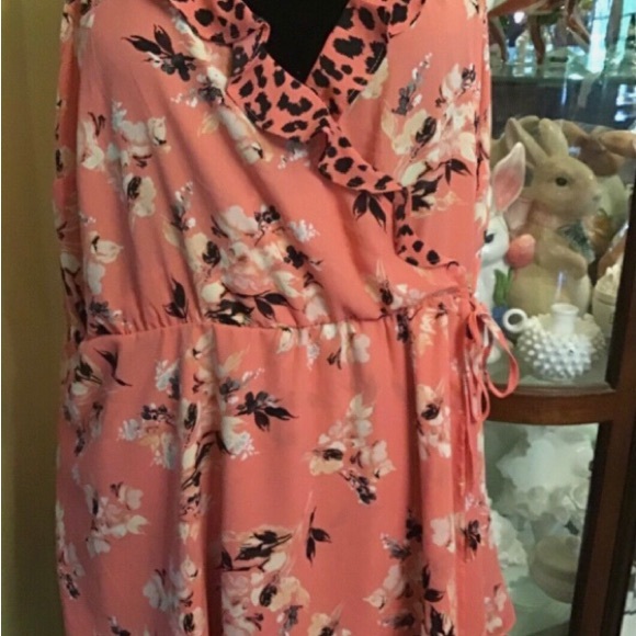 🆕👚AUCTION PRICE Georgette Ruffle Camisole Floral and Leopard Top👩🏻‍⚖️ - Picture 9 of 11